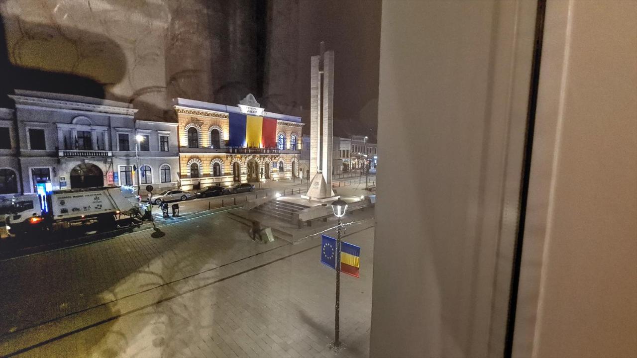 Apartamento Royal Mansion In Unirii Square Cluj-Napoca Exterior foto